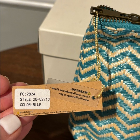 Women's Make up/travel bag - Great for wknd trips/vacations by Revive Vintage - Picture 3 of 11